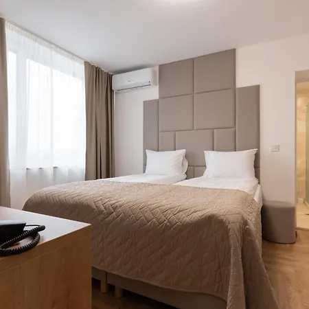 Hotel Smart